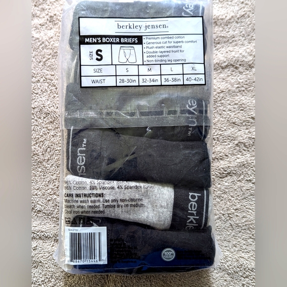 Berkley Jensen Men's Boxer Briefs - Black and Gray - Picture 2 of 3